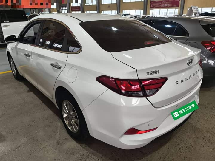 Фото 5 - Hyundai Celesta