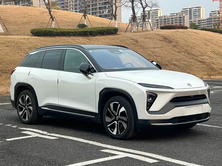 Фото 3 - Nio ES6