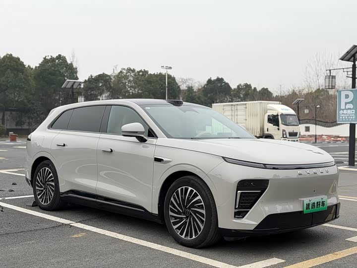 Фото 2 - Exeed Sterra ET