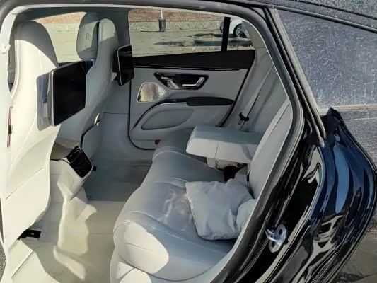 Фото 5 - Mercedes-Benz EQS AMG