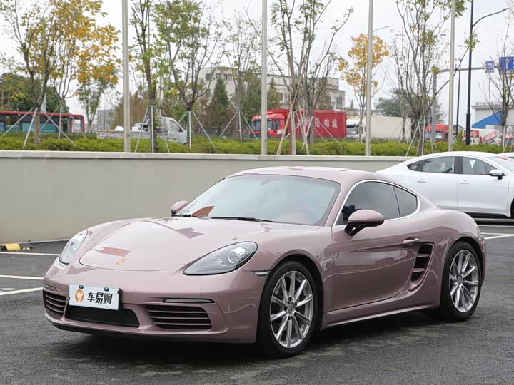 Фото 2 - Porsche 718