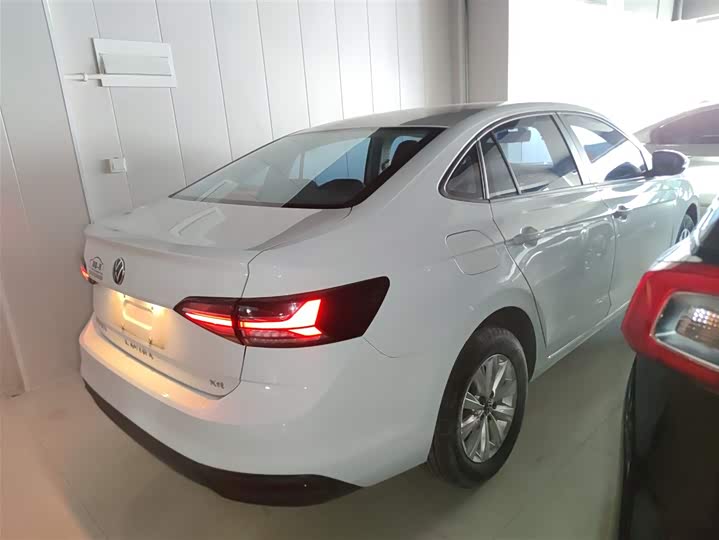 Фото 7 - Volkswagen Lavida