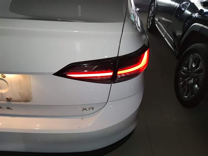 Фото 8 - Volkswagen Lavida