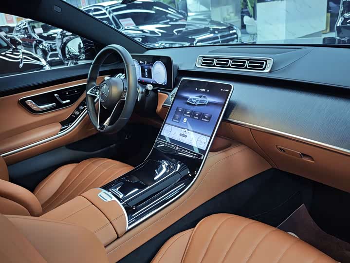 Фото 8 - Mercedes-Benz S-Class