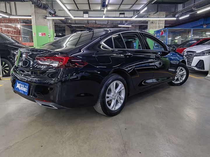 Фото 4 - Buick Regal