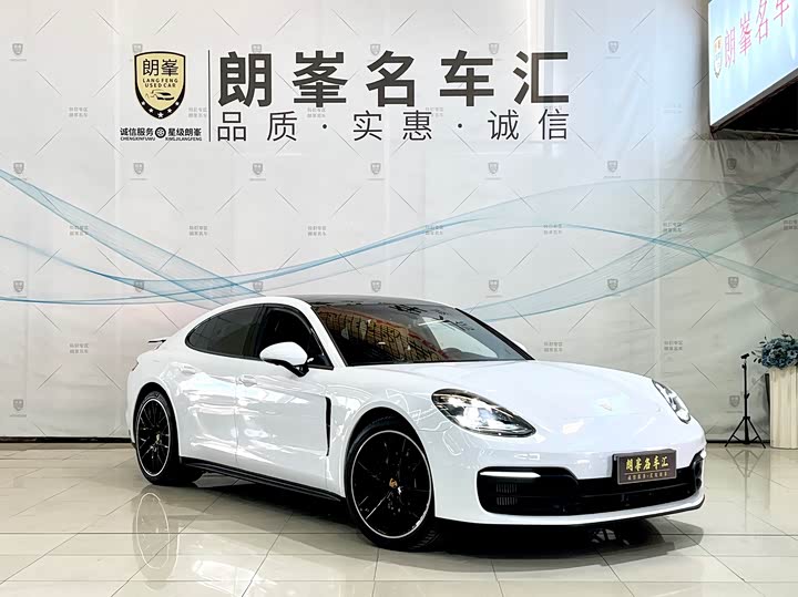 Фото 3 - Porsche Panamera