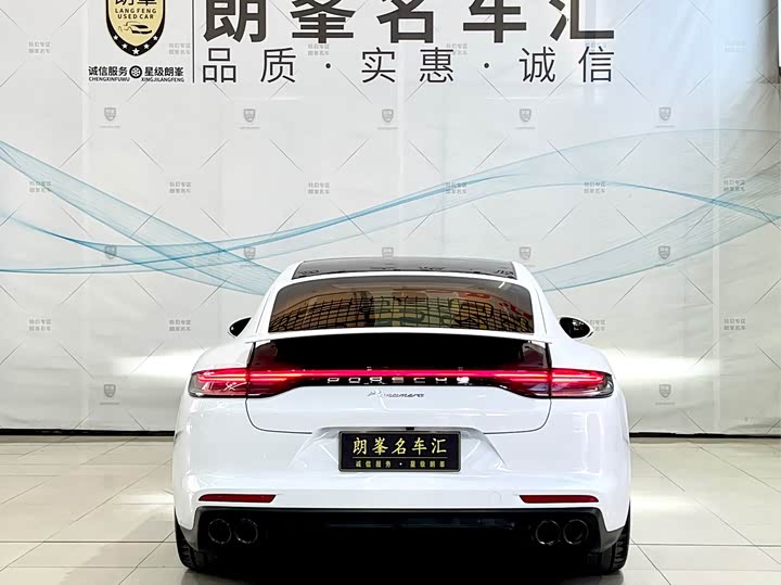 Фото 5 - Porsche Panamera