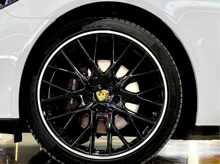 Фото 7 - Porsche Panamera