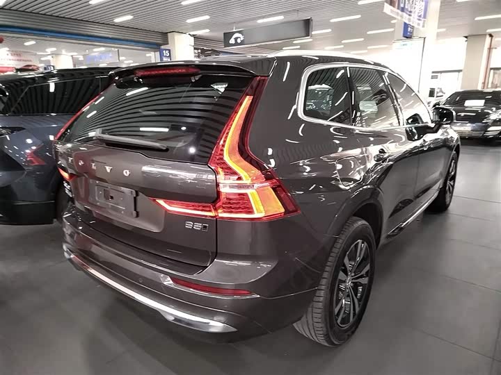 Фото 7 - Volvo XC60