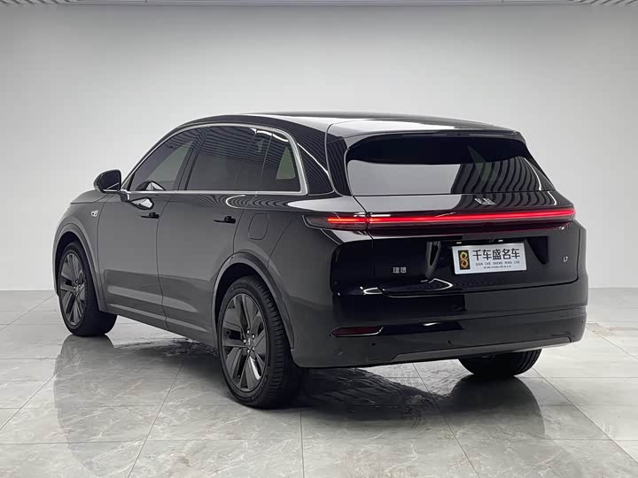 Фото 7 - LiXiang L7