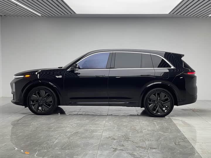 Фото 8 - LiXiang L7