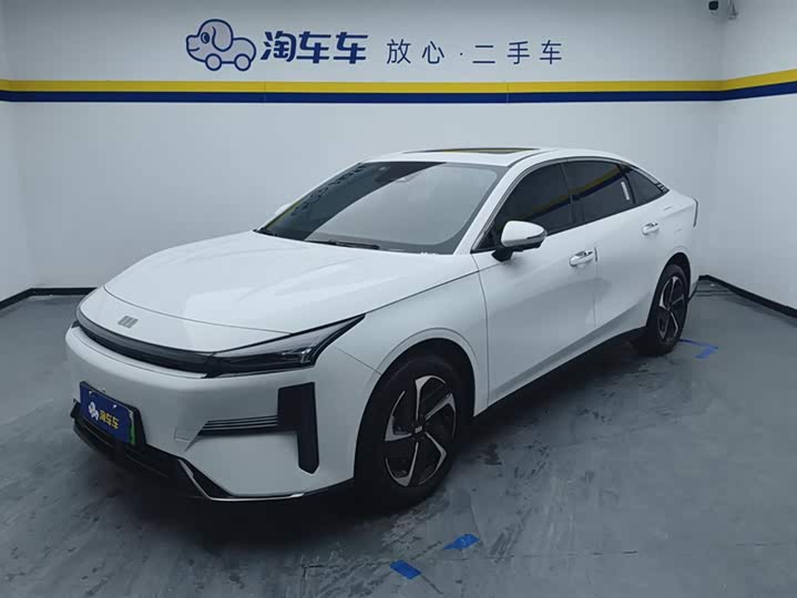 Фото 1 - Geely Galaxy L6