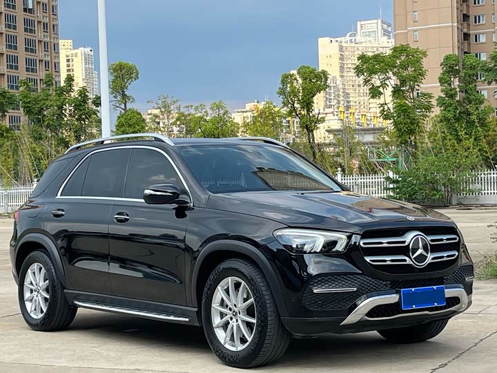 Фото 2 - Mercedes-Benz GLE-Class