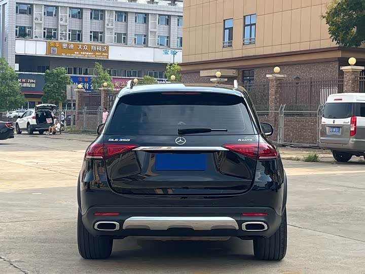 Фото 8 - Mercedes-Benz GLE-Class