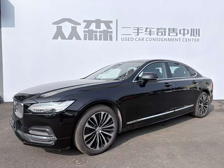 Фото 1 - Volvo S90