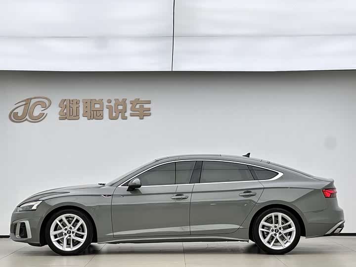 Фото 3 - Audi A5