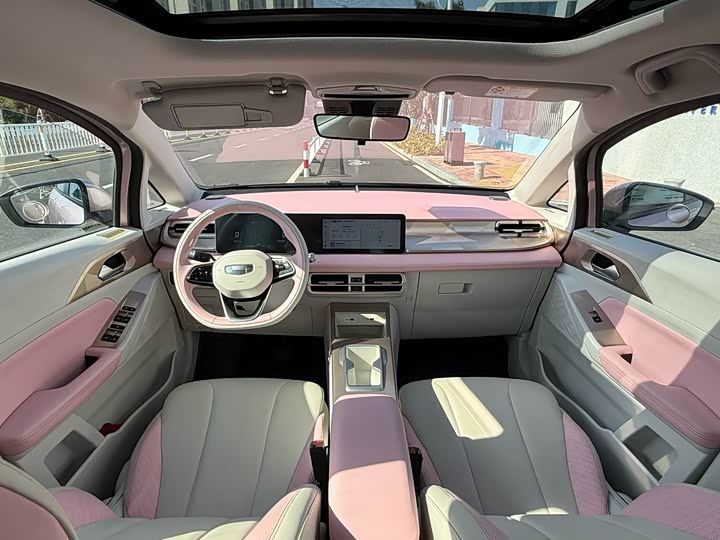 Фото 5 - Geely Geometry E Firefly