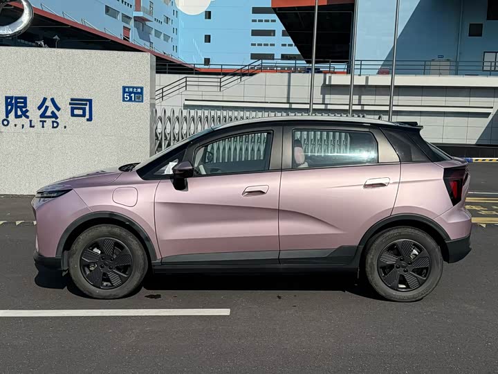 Фото 8 - Geely Geometry E Firefly