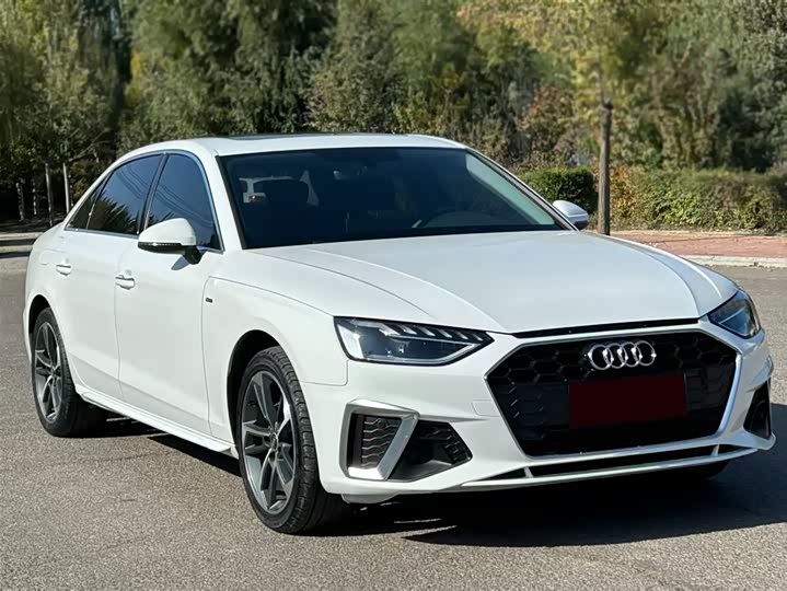 Фото 3 - Audi A4L