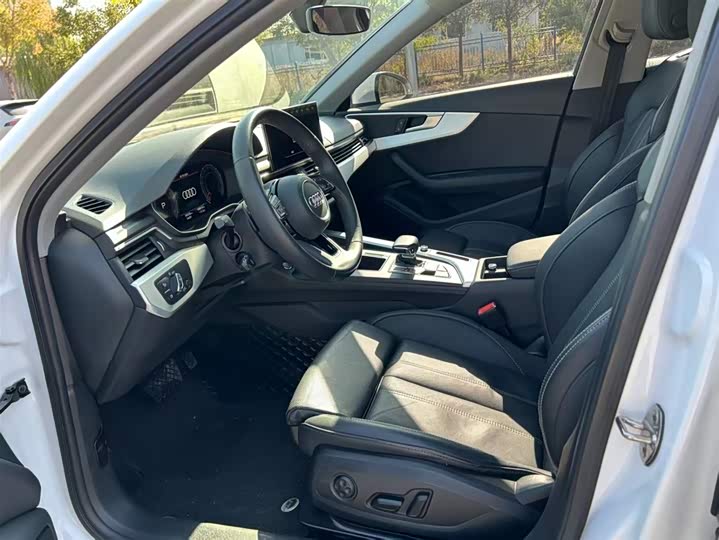 Фото 7 - Audi A4L