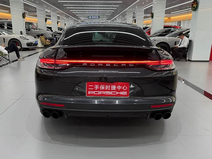 Фото 5 - Porsche Panamera