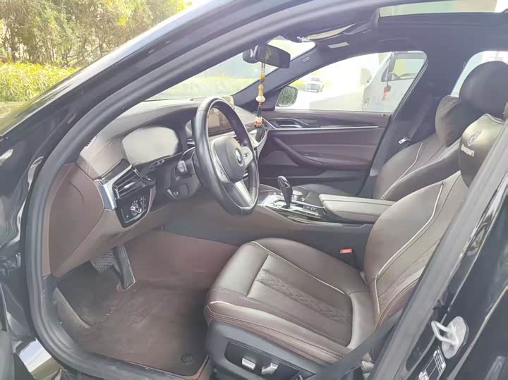 Фото 4 - BMW 5 Series