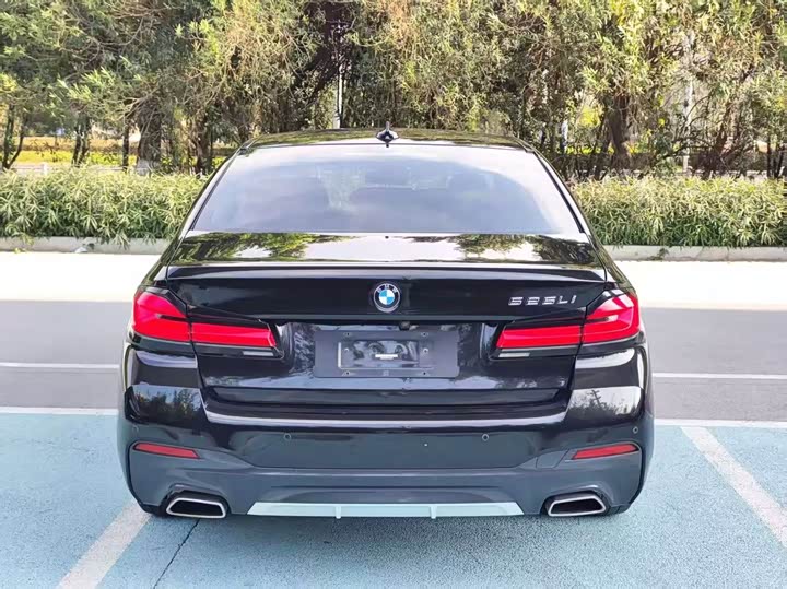 Фото 8 - BMW 5 Series