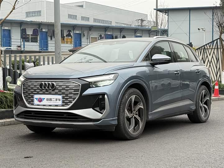 Фото 1 - Audi Q4 e-tron