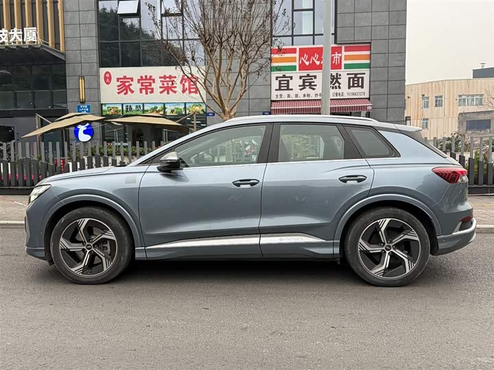 Фото 3 - Audi Q4 e-tron