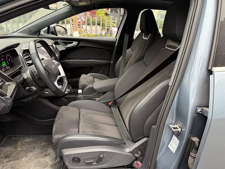 Фото 8 - Audi Q4 e-tron