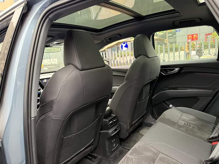 Фото 9 - Audi Q4 e-tron