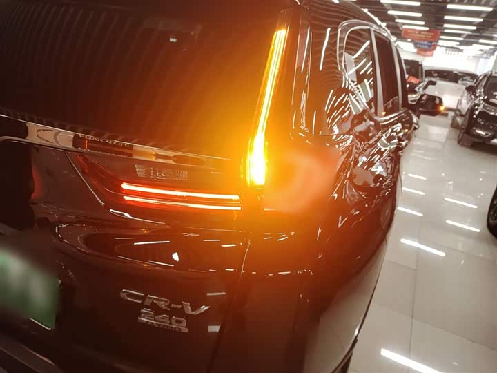 Фото 8 - Honda CR-V