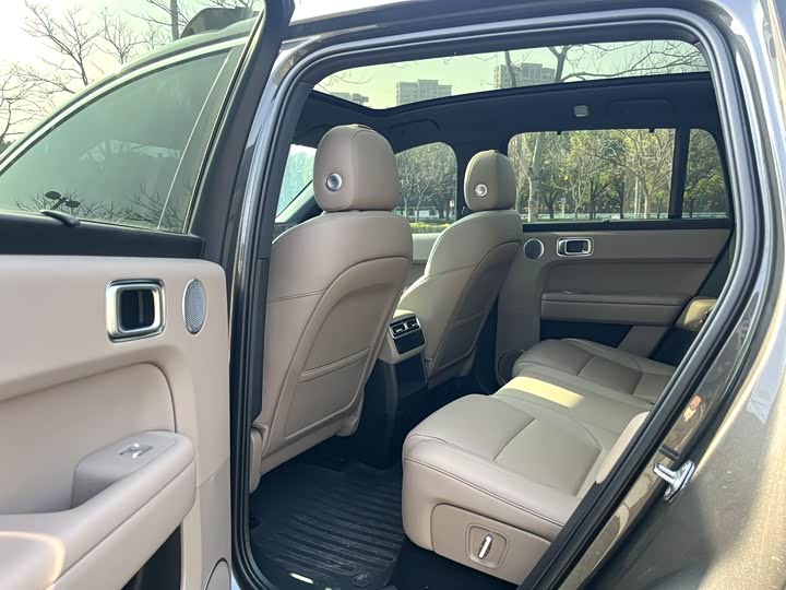 Фото 9 - LiXiang L6