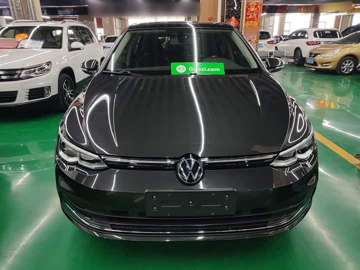 Фото 3 - Volkswagen Golf