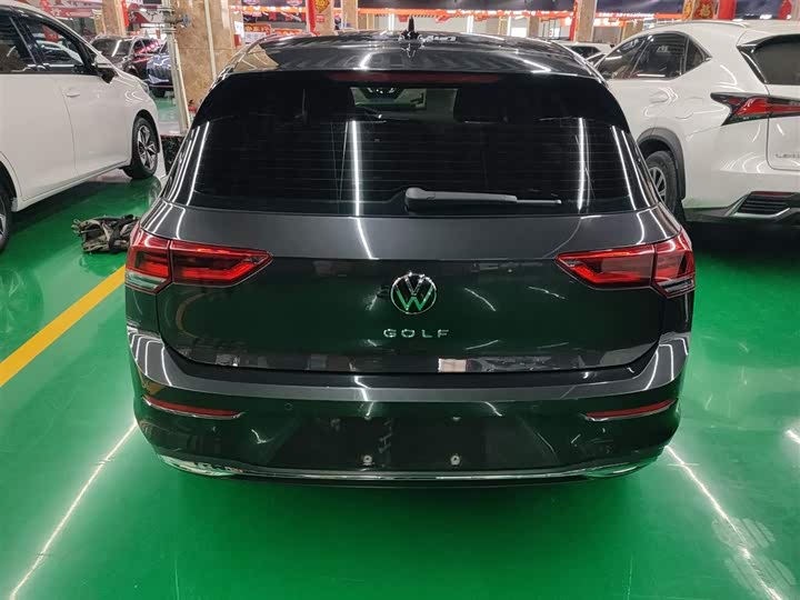 Фото 6 - Volkswagen Golf