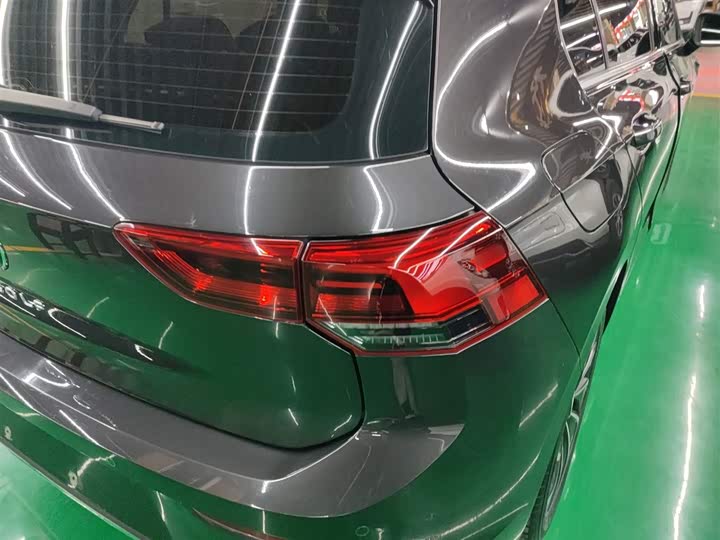 Фото 8 - Volkswagen Golf