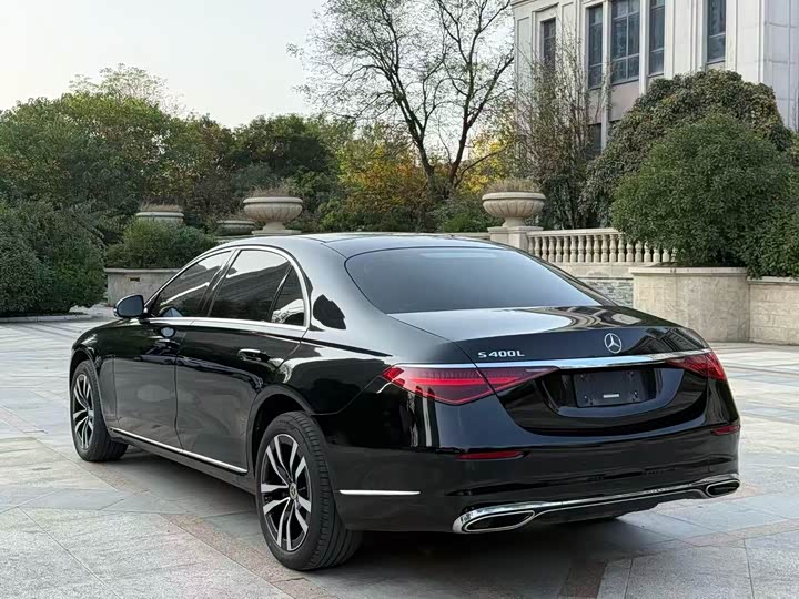 Фото 7 - Mercedes-Benz S-Class