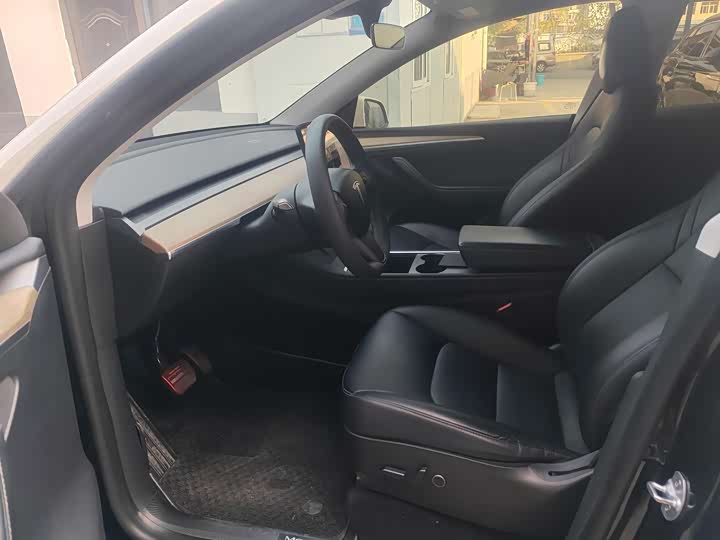 Фото 6 - Tesla Model Y