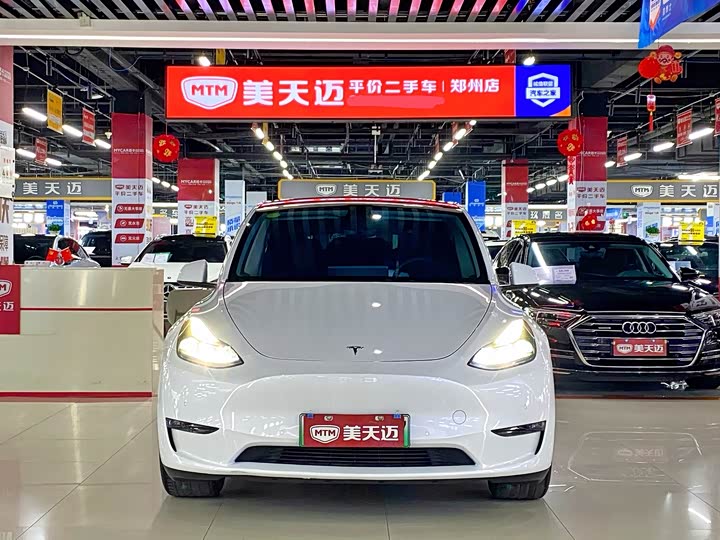 Фото 2 - Tesla Model Y