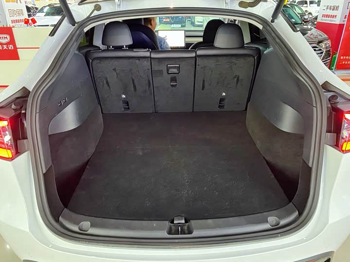 Фото 8 - Tesla Model Y