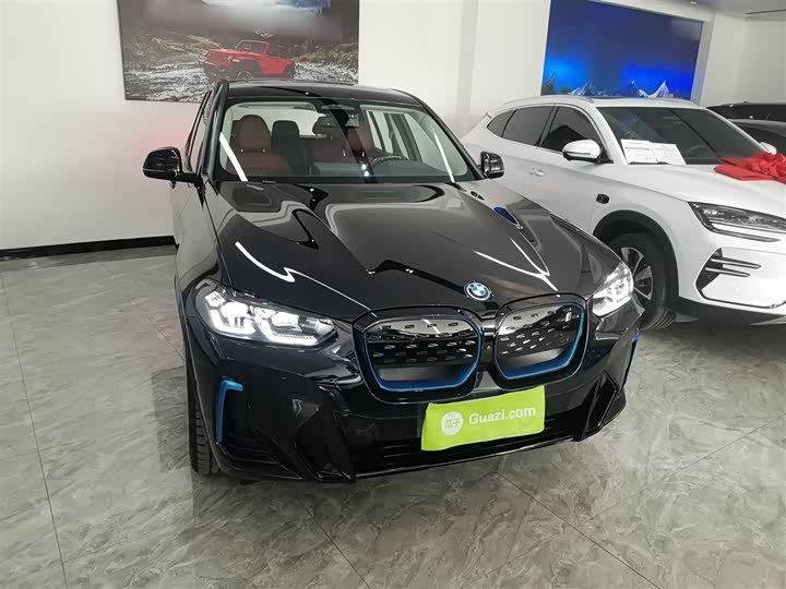 Фото 3 - BMW iX3