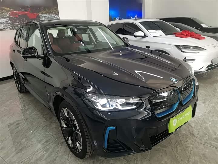 Фото 4 - BMW iX3