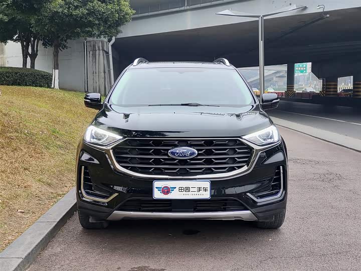 Фото 2 - Ford Edge