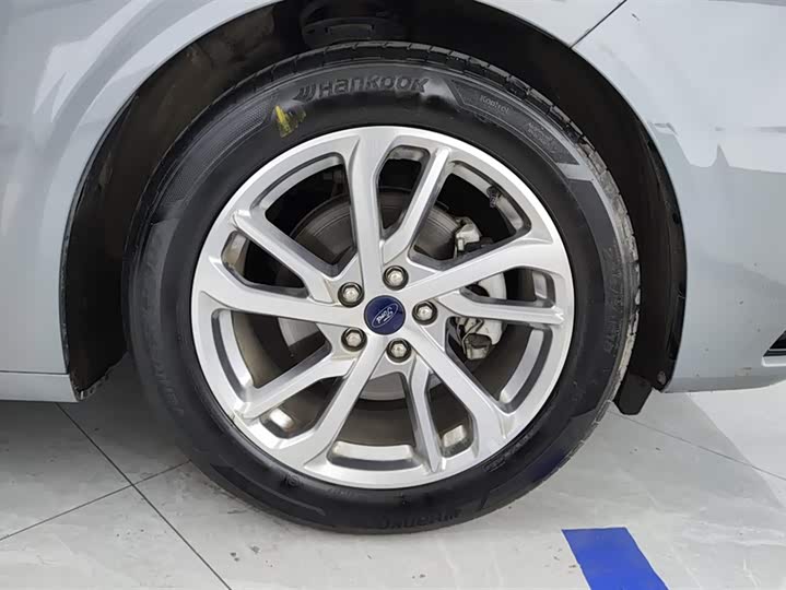 Фото 6 - Ford Mondeo