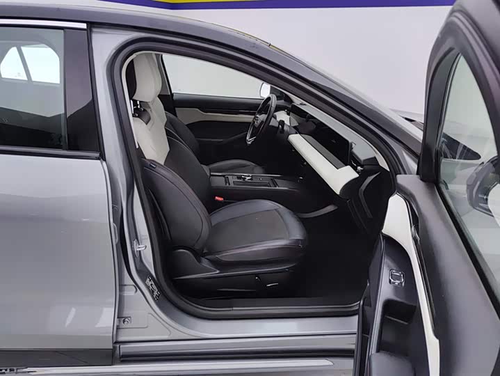 Фото 8 - Ford Mondeo