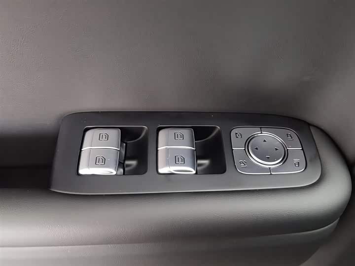 Фото 9 - LiXiang L7