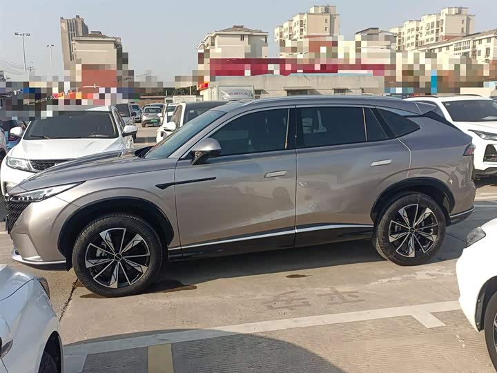 Фото 5 - Roewe RX5