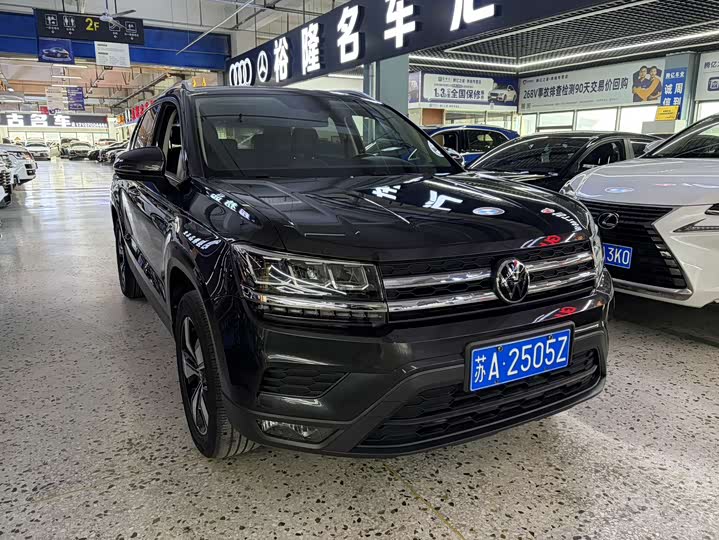 Фото 3 - Volkswagen Tharu