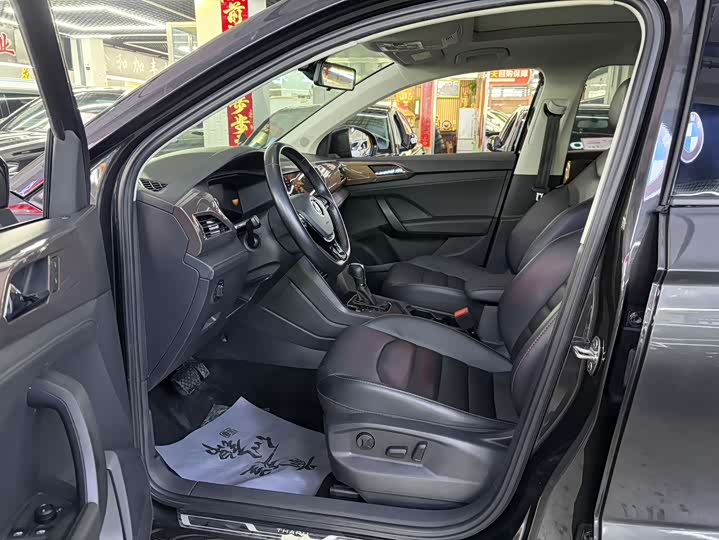 Фото 5 - Volkswagen Tharu