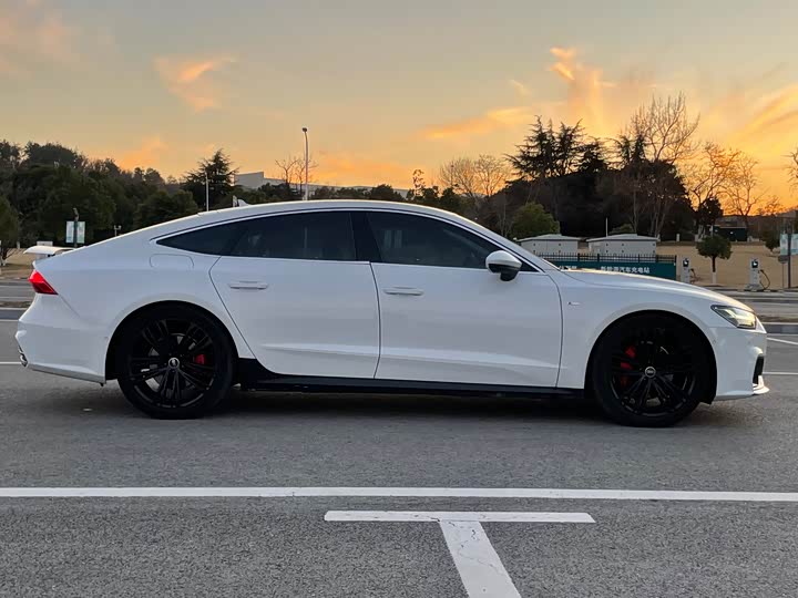 Фото 4 - Audi A7